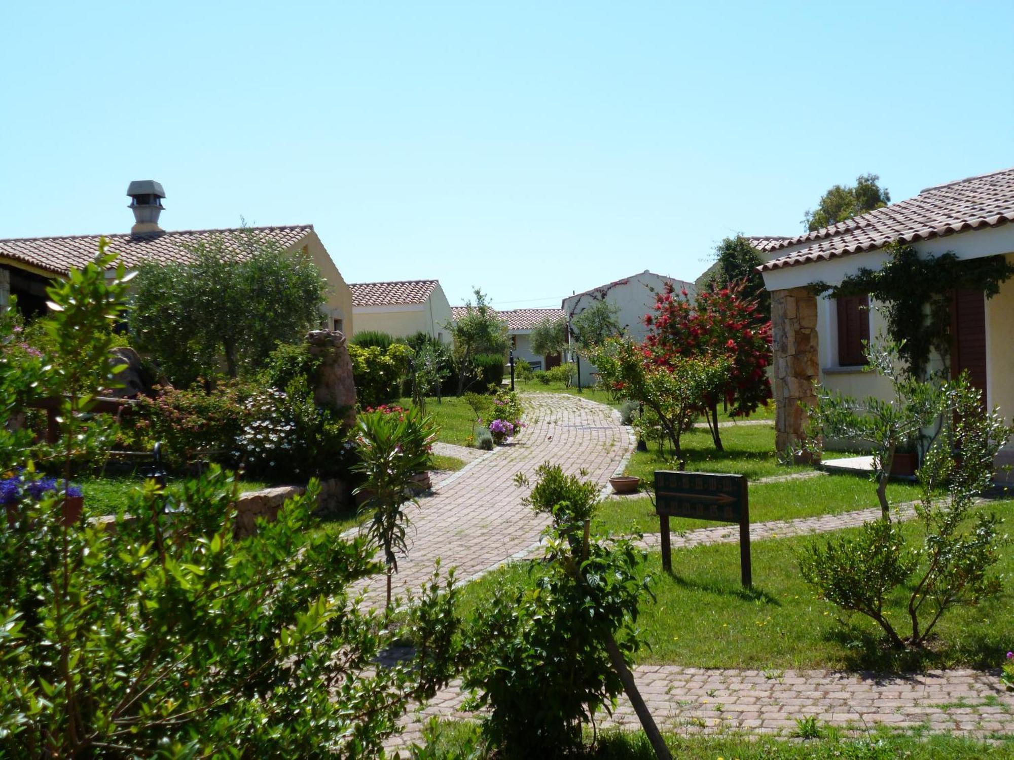 Hotel Cala Mirto Budoni Exterior foto
